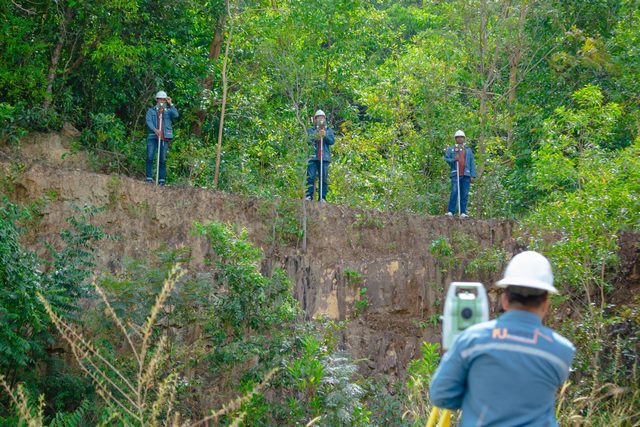 ทำแผนที่ภูมิประเทศด้วยกล้องประมวลผลรวม