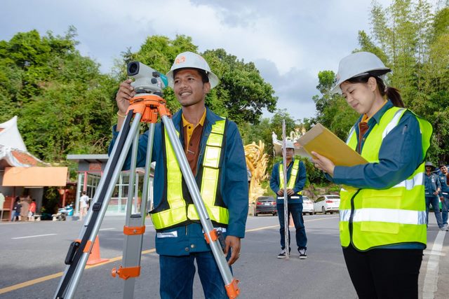 งานสำรวจแผนที่ภูมิประเทศ งานสำรวจด้วยกล้องระดับ