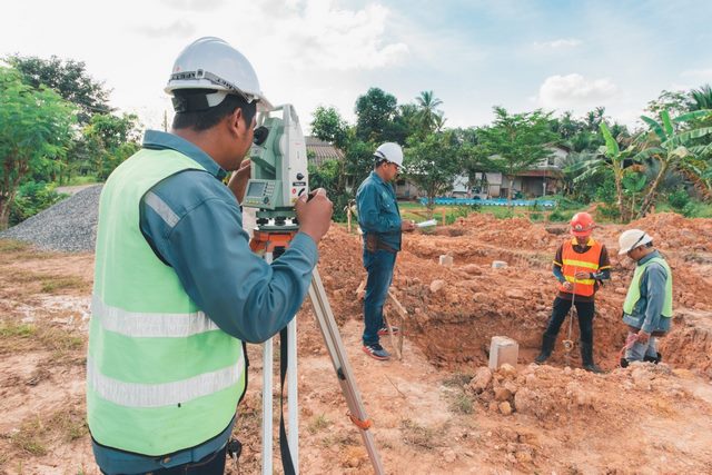 งานสำรวจเพื่อการก่อสร้างและงานวางตำแหน่งการก่อสร้าง บริษัท เคเจ เซอร์เวย์ แอนด์ คอนซัลแตนท์ จำกัด
